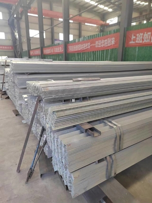 ASTM A36 A53 Q235 Q345 탄소 젤리화 철 L 모양 가벼운 철각 막 GB/T 표준 동일