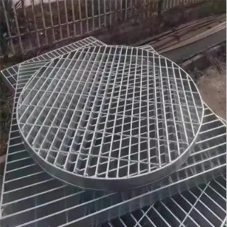 1m x 1m 스틸 그레이팅 비둘기 바닥 그릴 50mm 가로 바 피치 산업 디자인