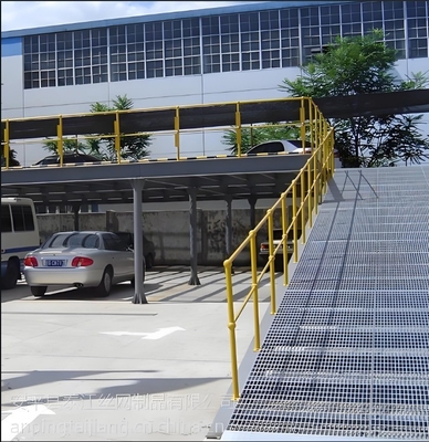 ISO9001 인증을 받은 보일러 산업 플랫폼 바닥용 진열제 강철 Grating