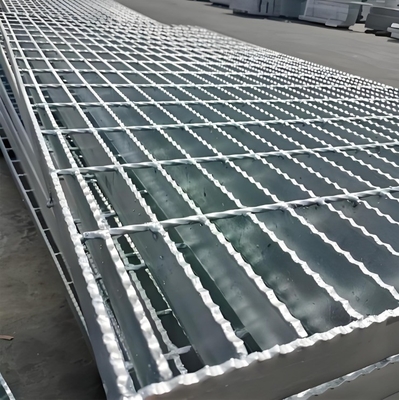 ISO9001 인증을 받은 건설자재 산업용 구멍이 뚫린 철강 안전 격자